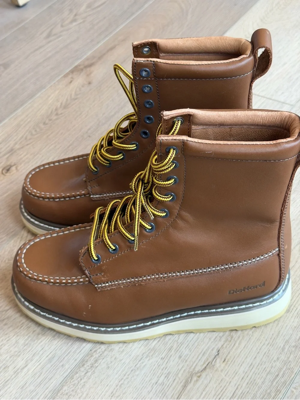 Sears diehard suretrack